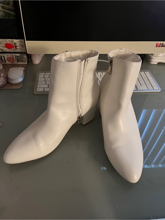 Unbranded Shoes - White booties